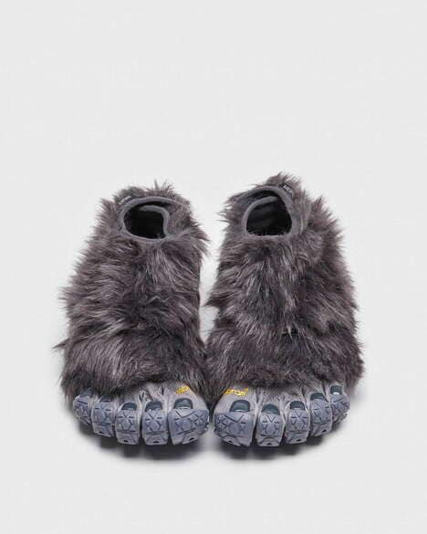 Fuzzy Dynamic Collaborative Footwear