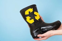 Sustainable Dad-Style Sneakers Image 1