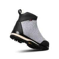 High-Performance Wool Boots Image 2