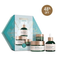 Glow-Enhancing Holiday Beauty Collections Image 4