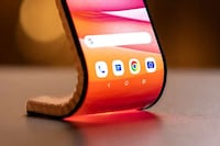 Malleable Wearable Smartphones Image 6