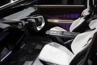 Luxury Long-Range Electric Sedans Image 7