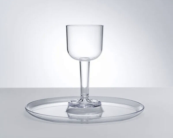 Cup-Integrated Plates