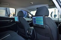 UAE-Based Smart Taxis Image 3