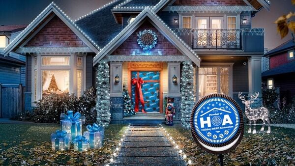 Early Christmas Decoration Contests