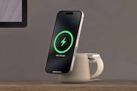 Contemporary Magnetic Device Docks Image 2
