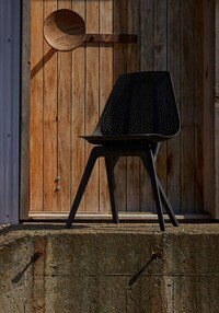 Flexing Ergonomic Dining Chairs Image 4