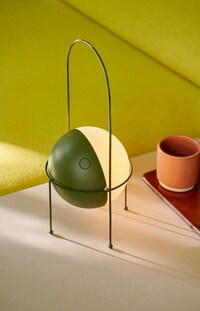 Japanese Lantern-Inspired Lamps Image 4