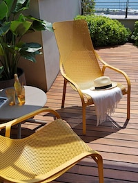 Traditional Vibrant Outdoor Armchairs Image 1