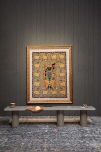 Structurally Artful Table Capsules Image 1