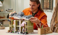 Museum-Replicating Puzzle Sets Image 3