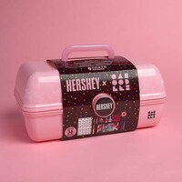 Nostalgic Cosmetic Cases Image 2