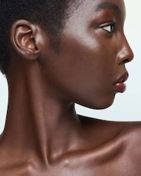 Nourishing Multi-Functional Tints Image 2