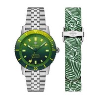 Pineapple-Inspired Timepiece Designs Image 3