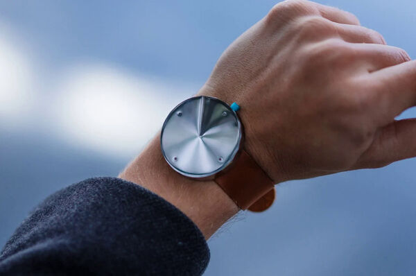 Meditative Vibrating Timepieces