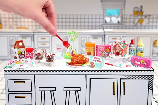 Festive Baking Miniatures : Miniverse Make It Mini Food Holiday