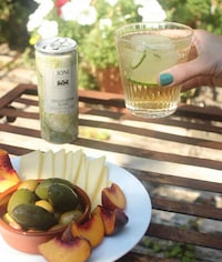 Upcycled Grape Drinks Image 4