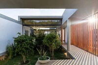 Sleek Contemporary Brazilian Homes Image 3