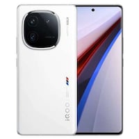 Triple-Camera Gamer Smartphones Image 5