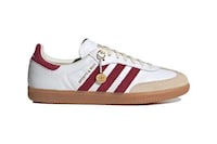 Vintage Suede-Accented Shoes Image 3