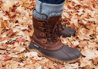 Comfortable Canadian Winter Boots Image 1