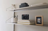 Retro Hybrid Instant Cameras Image 2