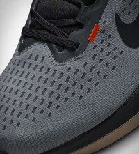 Neutral Support Training Sneakers Image 5