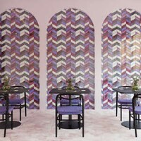 Vibrant Pop-Up Galleries Image 5
