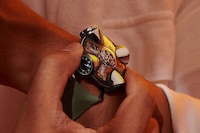360-Degree Rotation Timepieces Image 4