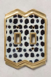 Easy-to-Install Outlet Covers Image 3