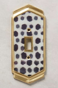 Easy-to-Install Outlet Covers Image 6