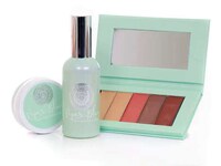Functional Makeup Bundles Image 1