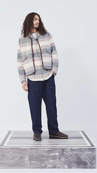 Middle Eastern-Inspired Fall Fashion Image 3