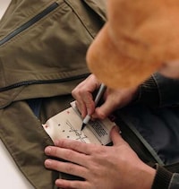 Tablet-Integrated Fashion Image 3