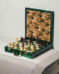 Chocolate Chess Sets Image 2