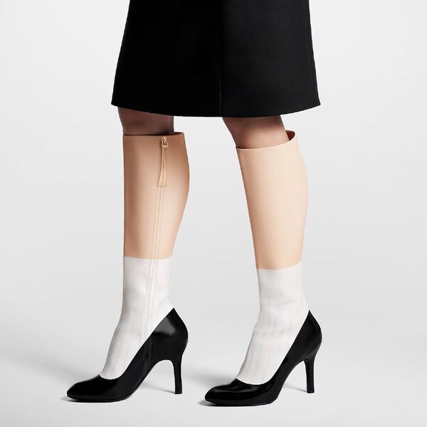 Illusory Doll-Like Heels