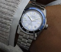 Marine-Inspired Revived Timepieces Image 3