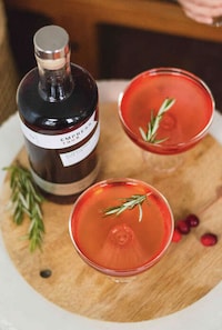 Festive Rose Gin Cocktails Image 4