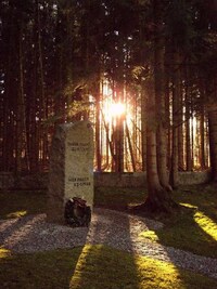 Selling Graves Image 4