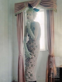 Haute Extraterrestorials Image 3