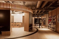 Law-Firm Office Interior Designs Image 2