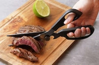 Refined Meat Slicing Scissors Image 2