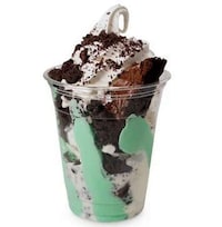 Mint Chocolate Brownie Sundaes Image 1