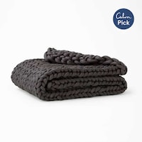 Chunky Knit Weighted Blankets Image 2