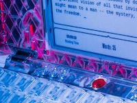 See-Through Mobile Typewriters Image 8