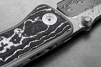 Luxury High-Strength Pocket Knives Image 4