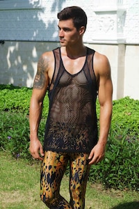 Unique Long-Lasting Costumes Image 4