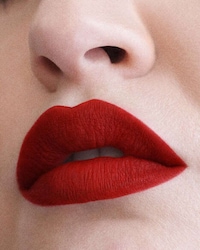 Weightless Matte Lipsticks Image 8