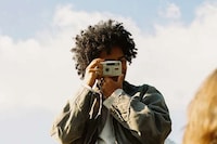 Nostalgic 90s-Style Film Cameras Image 1