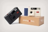 Nostalgic 90s-Style Film Cameras Image 6